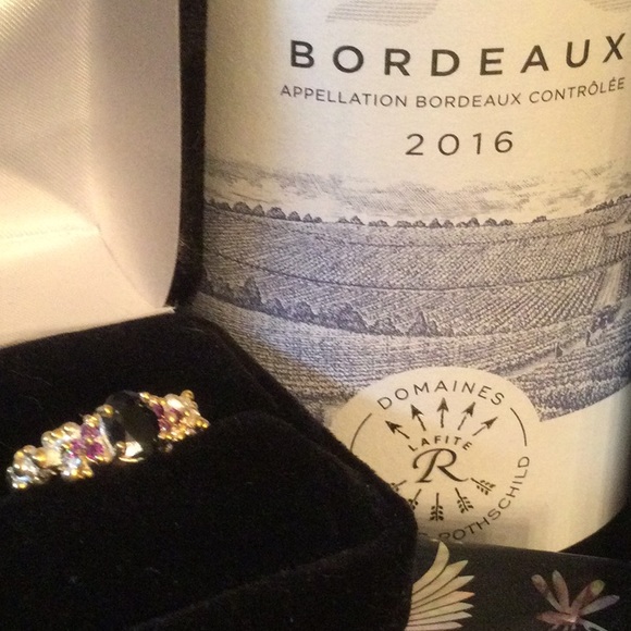 Elegant Genuine Sapphire & Amethyst Ring - Picture 9 of 12